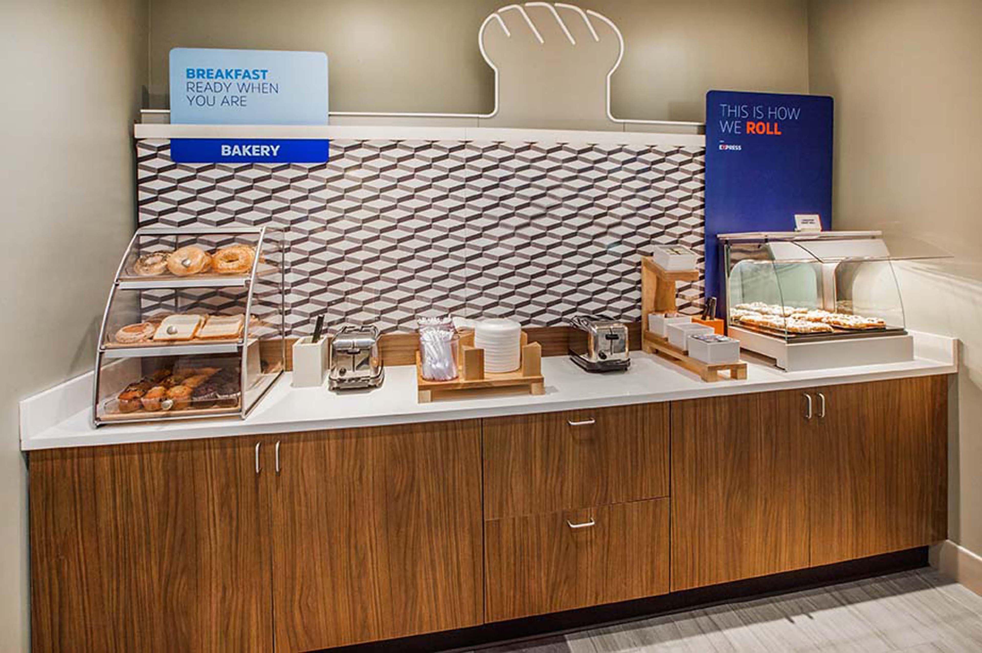Holiday Inn Express Moline - Quad Cities Area By Ihg Zewnętrze zdjęcie